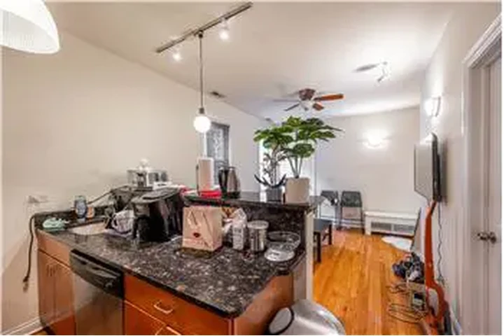 $3300 : Rental property with 3 bedro image 3