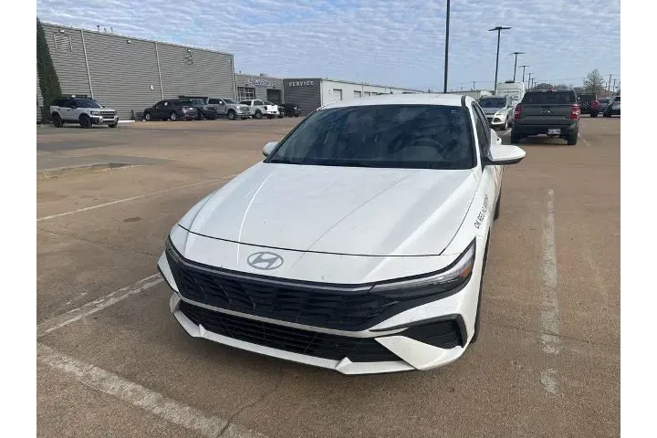 $19595 : Hyundai ELANTRA 2024 SEL 4dr image 6