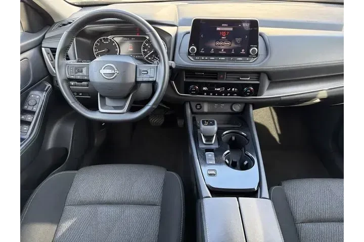 $19775 : Nissan Rogue 2025 SV 4dr Cro image 4