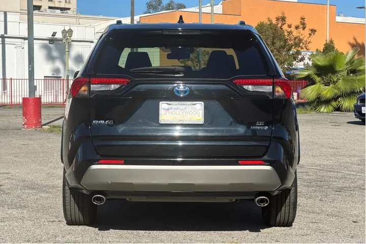 $30995 : Toyota RAV4 Hybrid 2022 AWD image 5