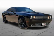 $22995 : Dodge Challenger 2023 SXT 2d thumbnail