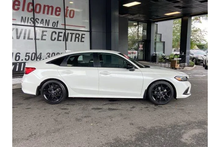 Honda Civic 2024 Sport 4dr S image 4