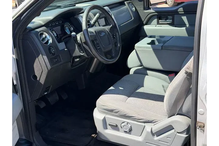 $16988 : Ford F-150 2014 4x2 XLT 4dr image 10