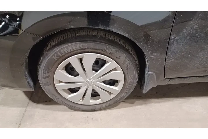 $17812 : Nissan Versa 2024 S 4dr Seda image 3