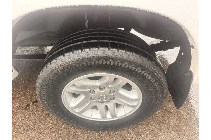 $8995 : 2006 Tundra Limited image 9