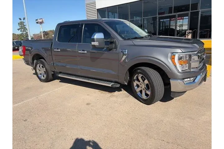 $35471 : Ford F-150 2023 4x2 XL 4dr S image 1