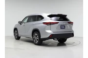 $34998 : Toyota Highlander 2023 Plati thumbnail