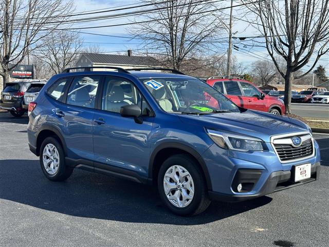 $25900 : PRE-OWNED 2021 SUBARU FORESTER image 1