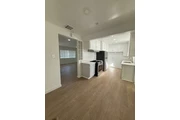$800 : Freshly updated and move-in ! thumbnail