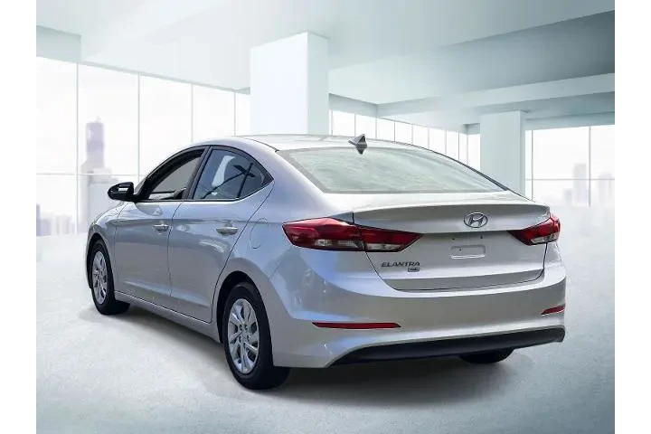 $10888 : Hyundai ELANTRA 2017 SE 4dr image 3