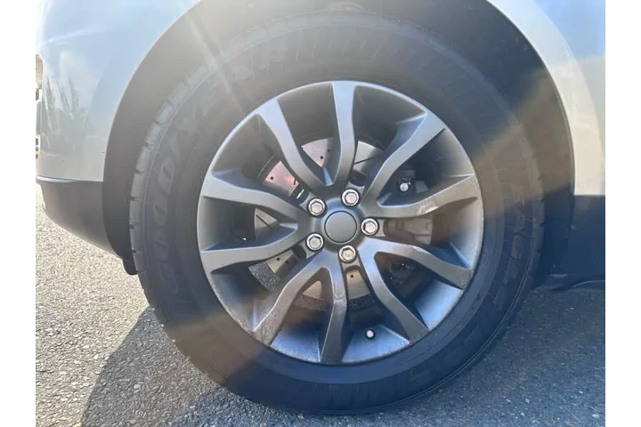 $17995 : 2015 Land Rover Range Rover S image 7