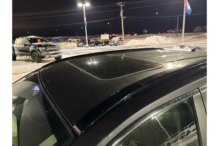 $19990 : Toyota RAV4 2019 AWD XLE Pre image 4