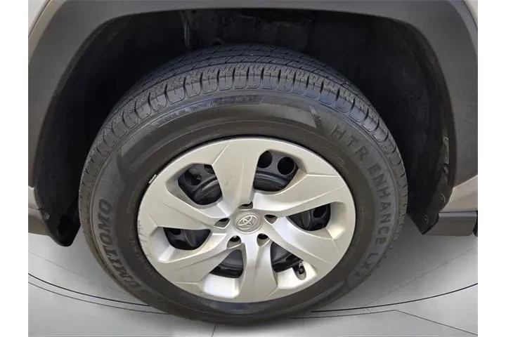 $18697 : Toyota RAV4 2020 LE 4dr SUV image 8