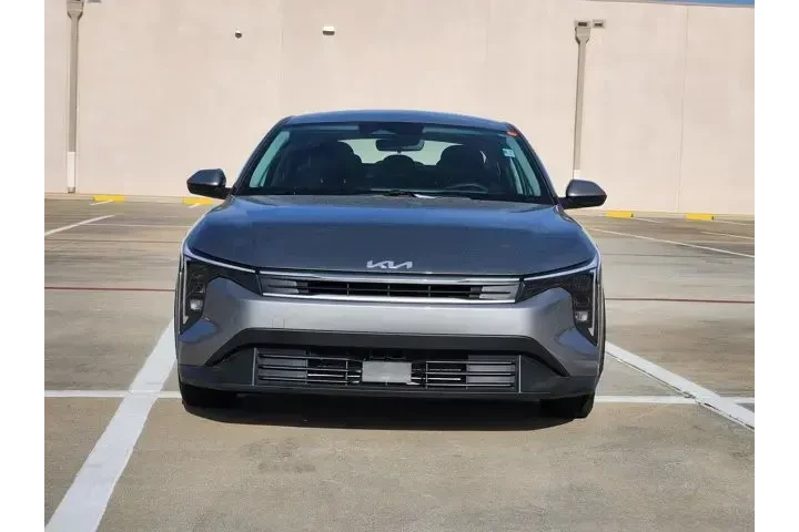 $20853 : Kia K4 2025 LXS 4dr Sedan image 2