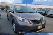 2012 Sienna LE 7-Passenger Au