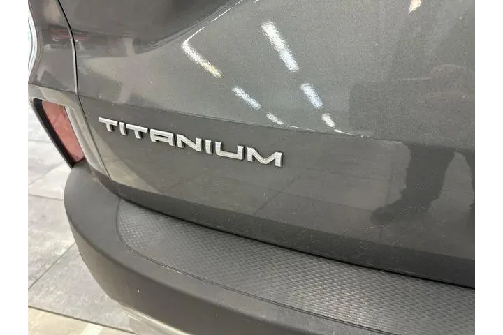 $23000 : Ford Escape 2022 AWD Titaniu image 7