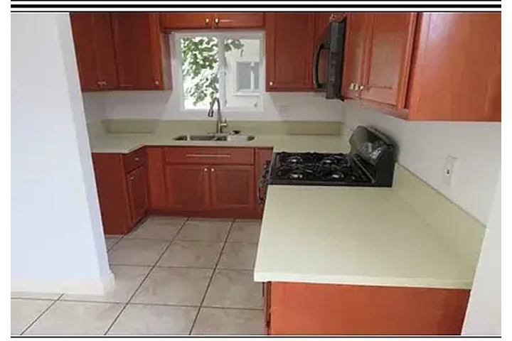 $2000 : HOUSE RENT IN LOS ANGELES CA image 1