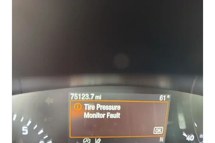 $14992 : Ford Escape 2020 S 4dr SUV image 10