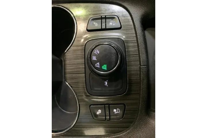 $24989 : GMC Acadia 2021 4x4 SLT 4dr image 7