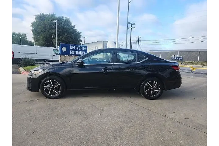 $20496 : Nissan Sentra 2025 SV 4dr Se image 4