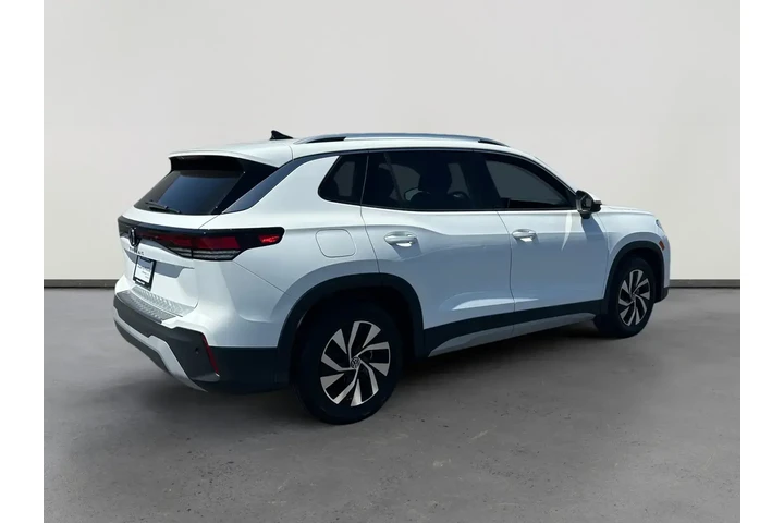 $32391 : Volkswagen Tiguan 2026 S 4dr image 6