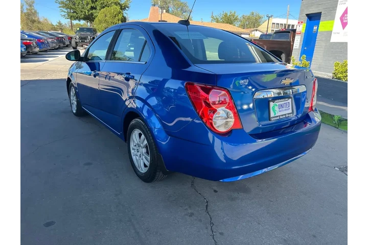 2016 Sonic LT Auto Sedan image 7
