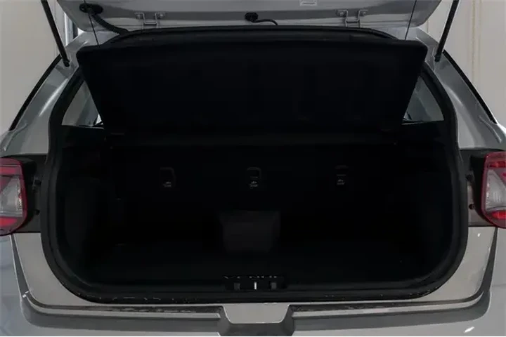 $20980 : Hyundai VENUE 2025 SEL 4dr C image 7