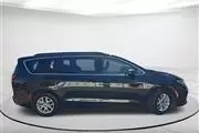 $22990 : Pre-Owned 2022 Pacifica Touri thumbnail