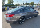 $16995 : Honda Accord 2018 Sport 4dr thumbnail