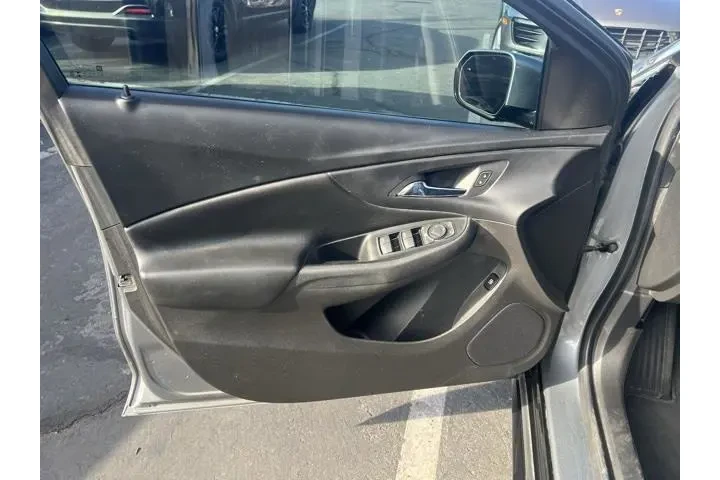 $14992 : Chevrolet Volt 2019 LT 4dr H image 8