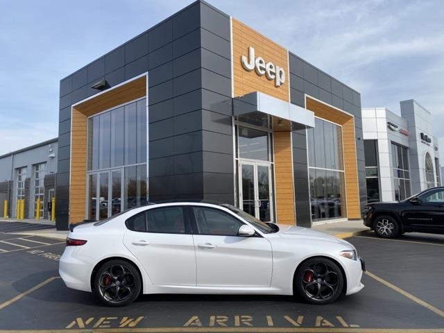 $18246 : Pre-Owned 2018 Giulia Ti image 1