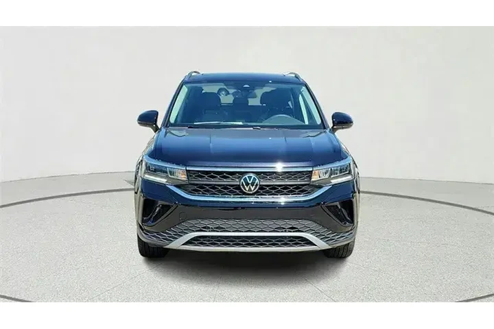 $23352 : Volkswagen Taos 2024 SE 4dr image 2