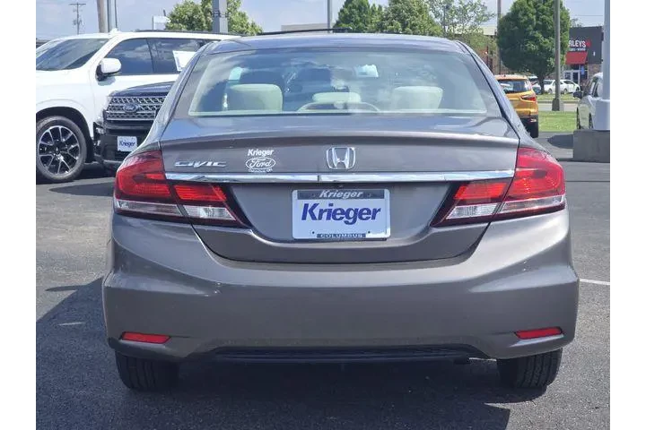 $10805 : Honda Civic 2013 LX 4dr Seda image 10