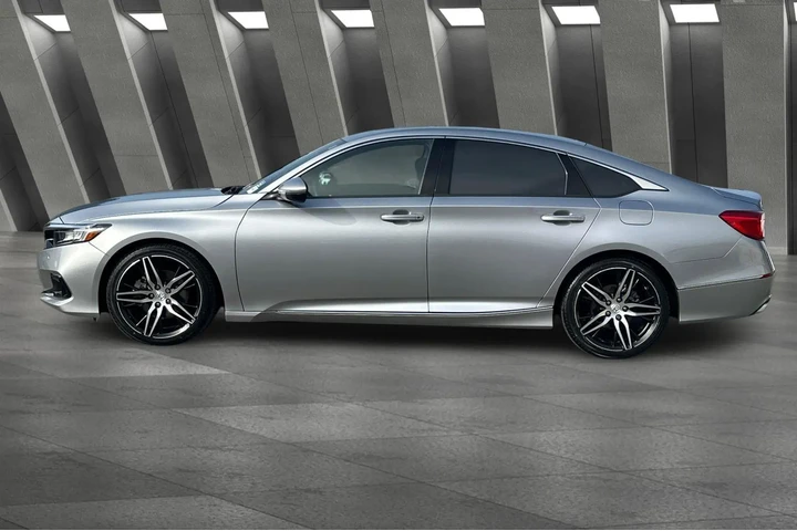 $28900 : Honda Accord 2022 Touring 4d image 8