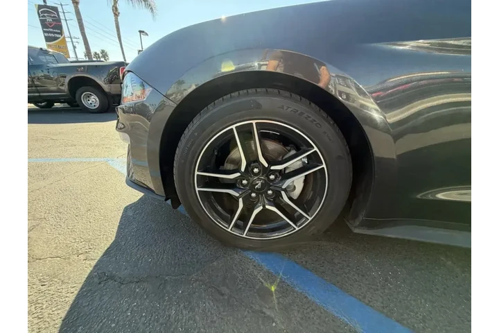 $22530 : Ford Mustang 2023 EcoBoost 2 image 5