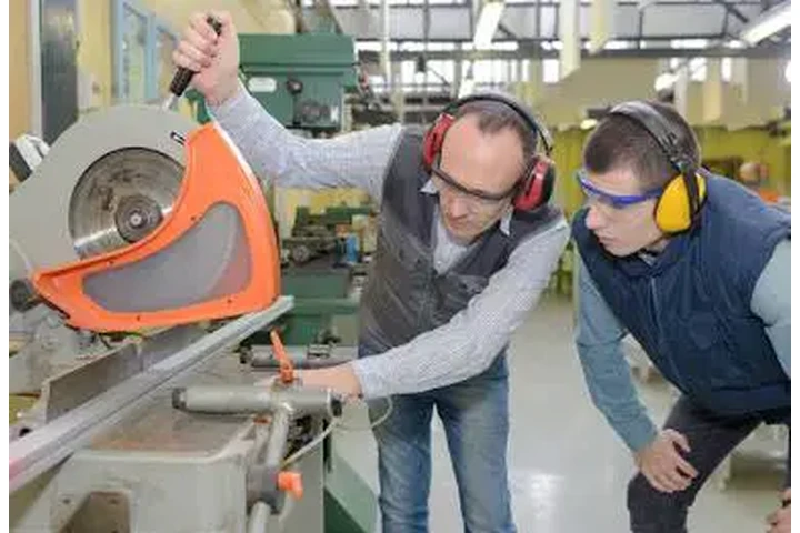 Machine Operators Wanted image 2