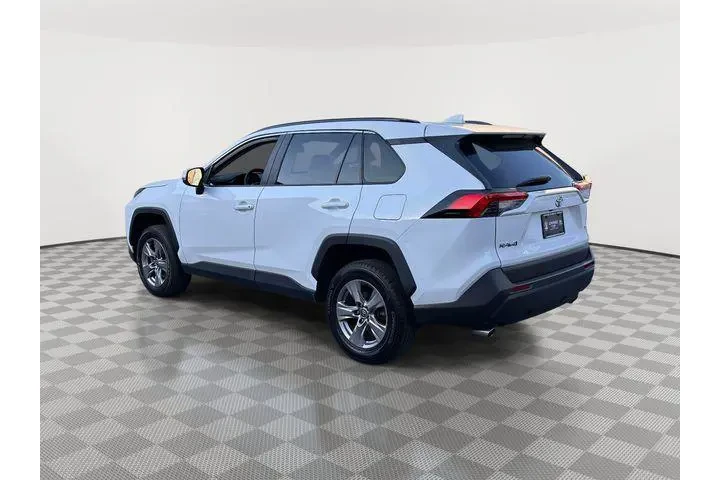 $23995 : Toyota RAV4 2023 XLE 4dr SUV image 5