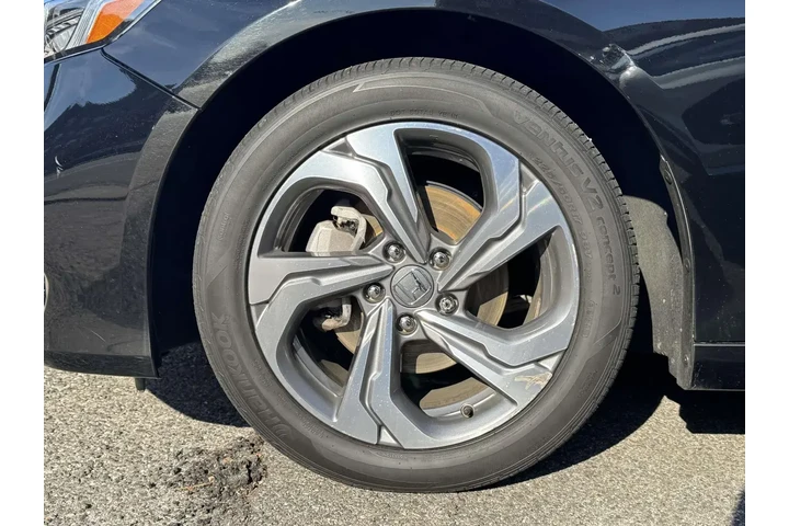$19985 : Honda Accord 2019 EX 4dr Sed image 8