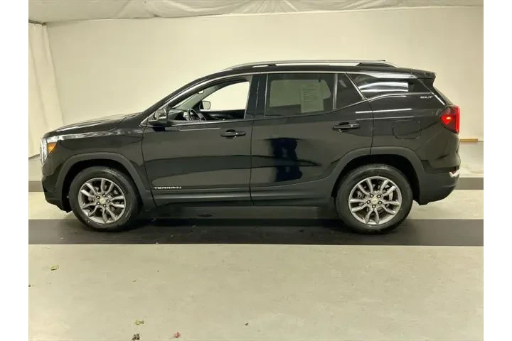 $20729 : GMC Terrain 2022 AWD SLT 4dr image 6