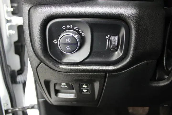 $38991 : Ram 1500 2022 4x4 Big Horn 4 image 7