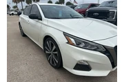 $16991 : Nissan Altima 2020 2.5 SR 4d thumbnail