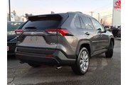 $23799 : Toyota RAV4 2019 XLE Premium thumbnail