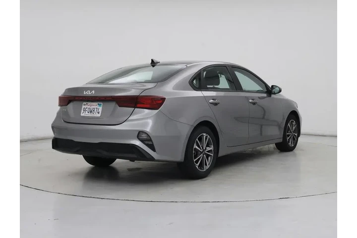 $18998 : Kia Forte 2023 LXS 4dr Sedan image 8