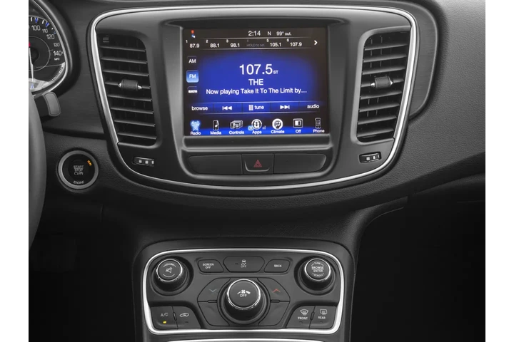 $12988 : 2016 200 Limited image 8