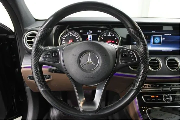 $23945 : Mercedes-Benz E-Class 2017 A image 9