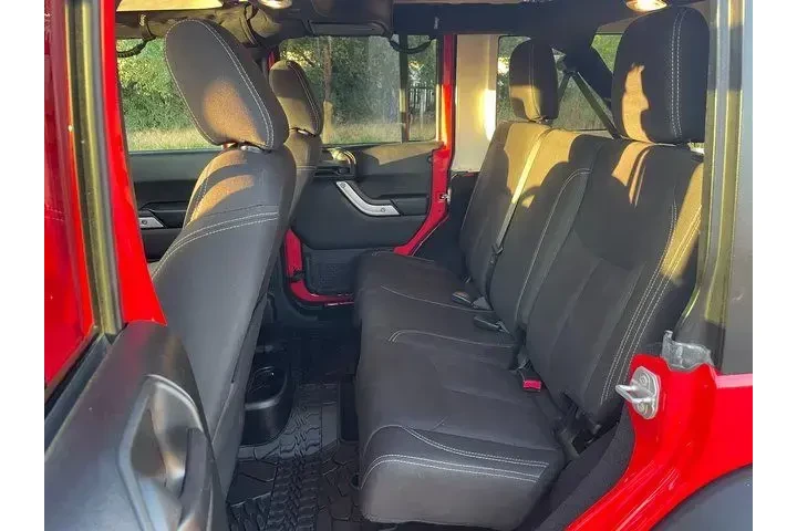 $21720 : Jeep Wrangler Unlimited 2017 image 10