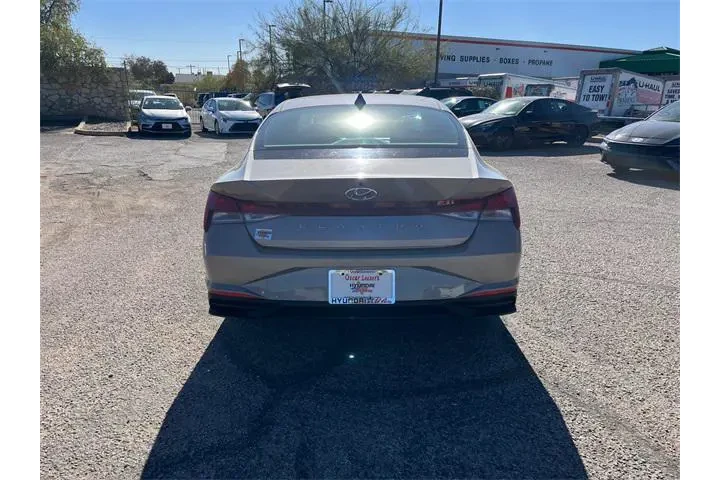 $19333 : Hyundai ELANTRA 2023 SEL 4dr image 7