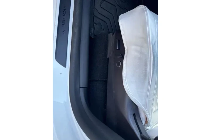 $30995 : Tesla Model Y 2022 AWD Perfo image 5