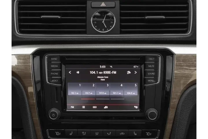 $16988 : Volkswagen Passat 2016 1.8T image 9