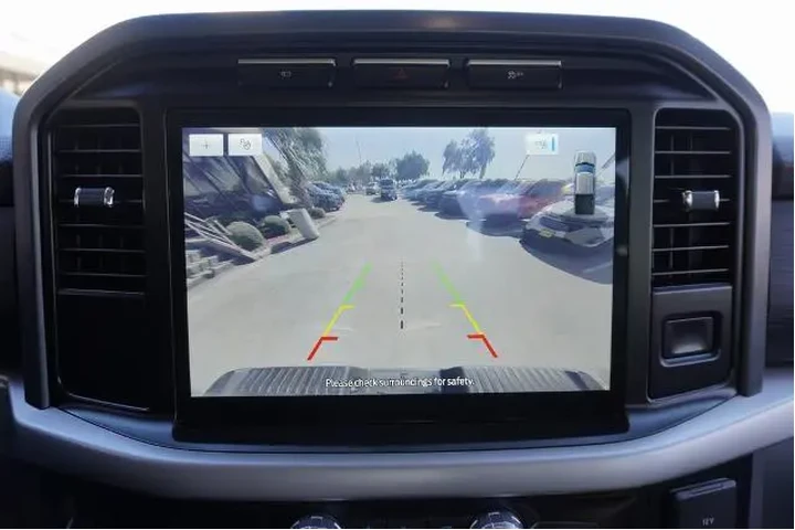 $32288 : Ford F-150 2023 4x2 XLT 4dr image 9